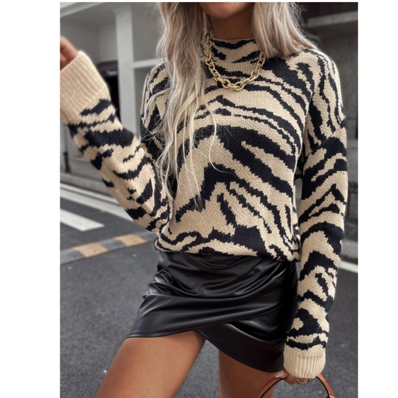 Zebra Printed Knit Sweater Tan Black Animal Print Drop Shoulder - Picture 6 of 9